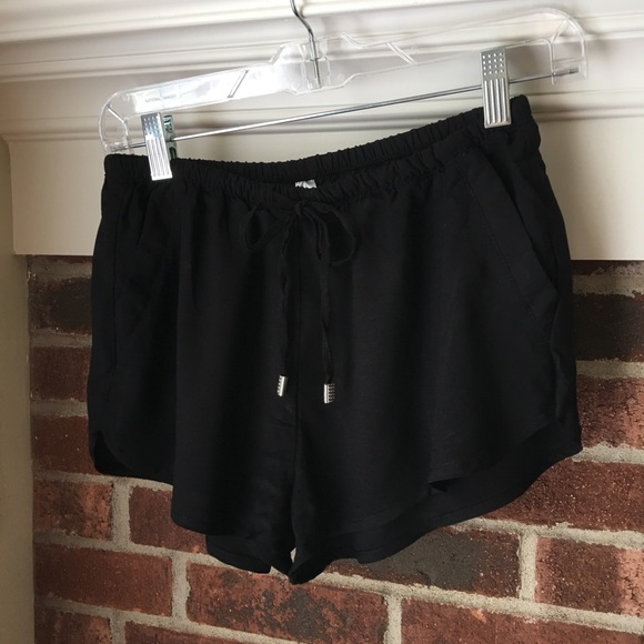 h&m divided shorts